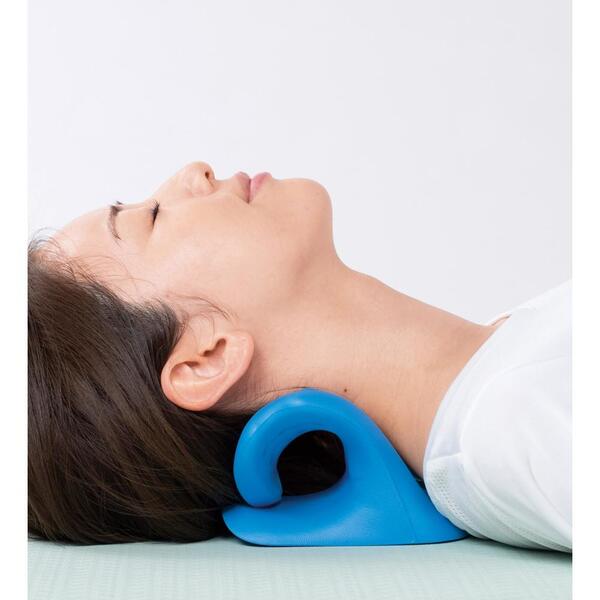 伸ばして快適　ストレッチネックピロー